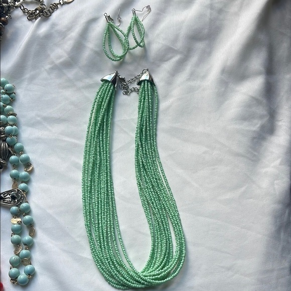 Bundle, necklaces - Picture 2 of 7